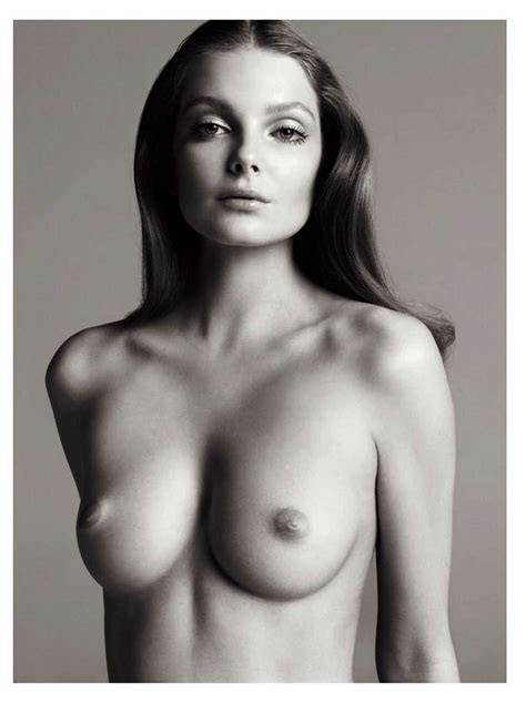Topless Eniko Mihalik Nude Ehotpics