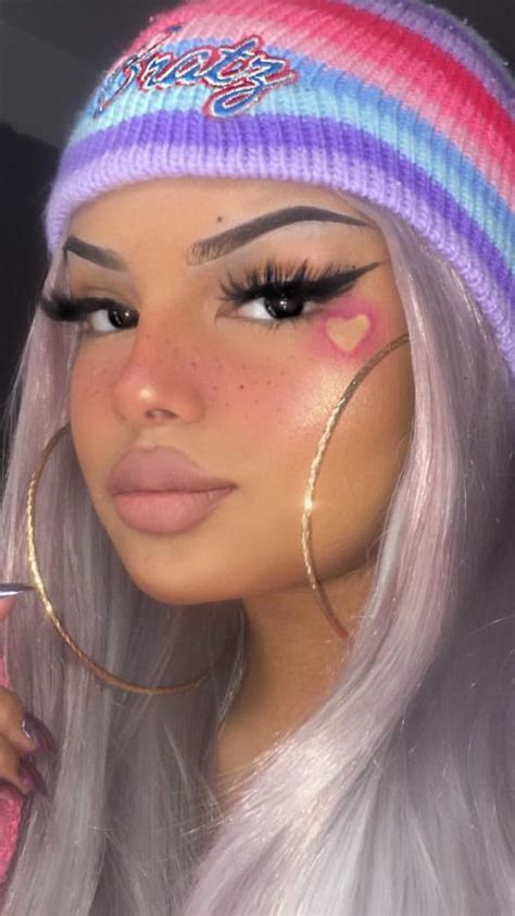 ᵛᴬᴿᵀᴬᴾ Soft Girl Aesthetic Makeup In 2020 With Images Barbie