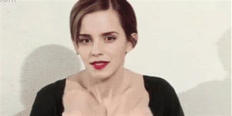 This Emma Watson Boobs  Is The Strangest Thing On The Internet