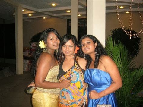 Colombo Night Club Lanka Club Girls