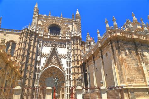 Visit Seville Cathedrals La Giralda In Sevilla Spain Direct Supply Network Travel