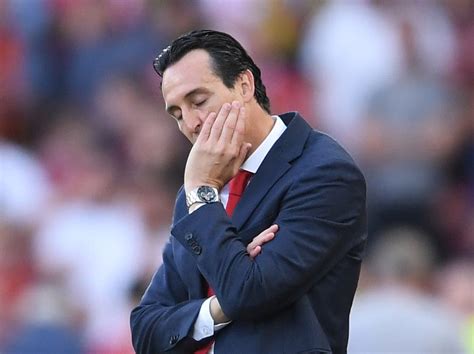 Arsenal News Ian Wright Questions Unai Emerys Decision To Bench