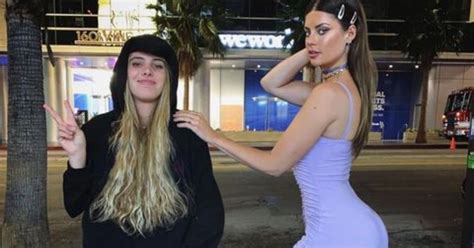 Lele Pons Y Hannah Stocking Presumen Sus Looks Más Llamativos Para El