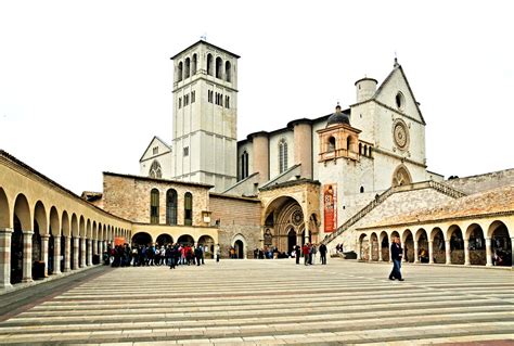 basilica of st francis of assisi umbria italy