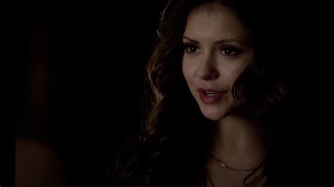 Katherine ayuda a Elena a recuperar su humanidad Diarios De Vampiros x Español Latino
