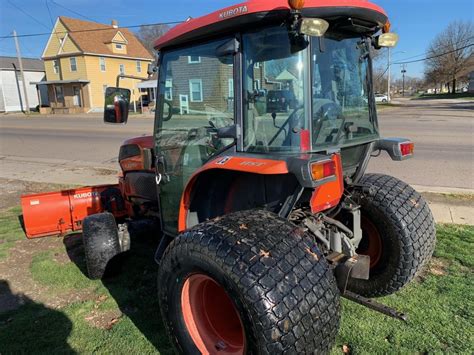Kubota L5740 Compact 4x4 Tractor W Cab And Front Blade 59hp Diesel