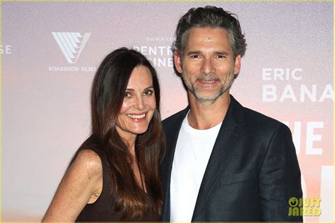 Eric Bana Steps Out For The Dry Movie Premiere In Melbourne With Wife Rebecca Photo 4508019