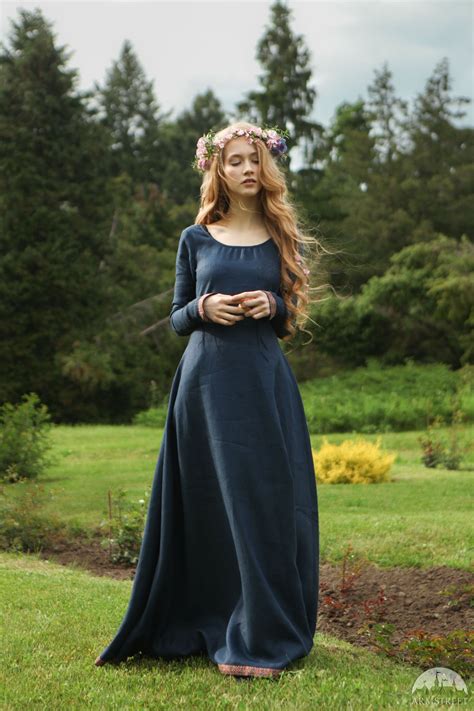 Bridesmaid Dress “secret Garden” Medieval Dress Secret Dress Womens