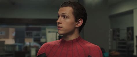 Filmul a avut premiera pe data de: Mysterio is Up to Something in that Spider-Man: Far from ...