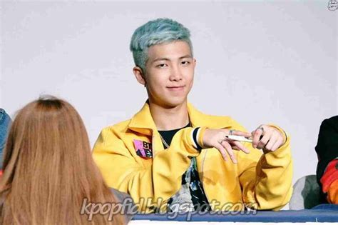 Bangtan boys (bts atau bulletproof boy scout) adalah boy group asal korea selatan yang bernaung dibawah label big hit entertainment. Biodata Foto Rap Monster BTS Terbaru dan Terlengkap 2017