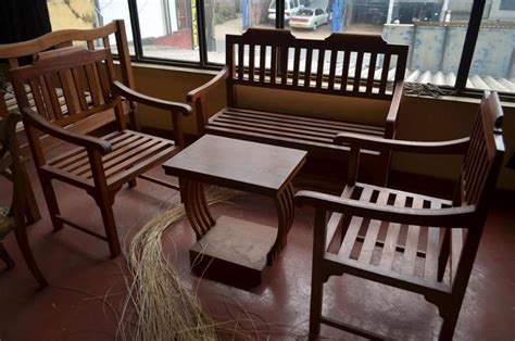 Manufacture and trader of prime wooden furniture since 1975. Wooden Sofa Set | Furniture, Buy modern furniture, Modern ...