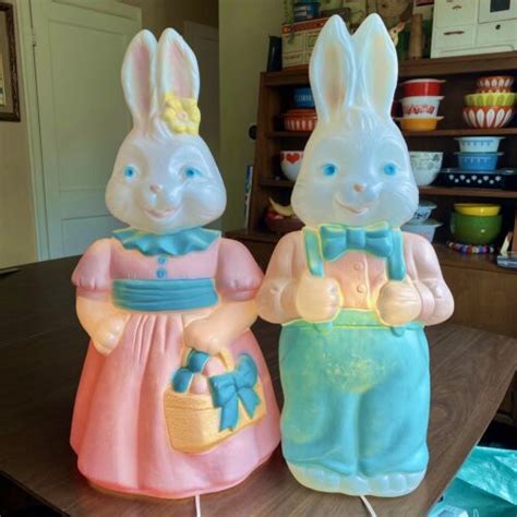 Vintage Carolina Enterprises Blow Molds Mr And Mrs Easter Bunny Rabbit