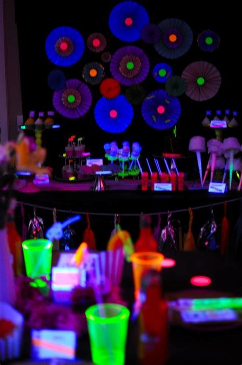 Neon Glow In The Dark Party 435 Karas Party Ideas Neon Party Glow
