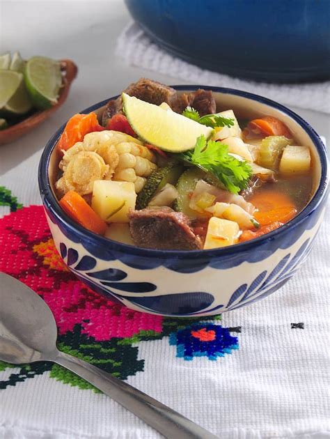 Caldo de Res (Beef Soup) + Video - Muy Bueno Cookbook Colección de priscila rubio • última actualización: