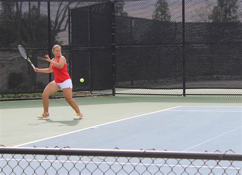 Chimes Athlete Of The Week Womens Tennis Katie Boesl The Chimes