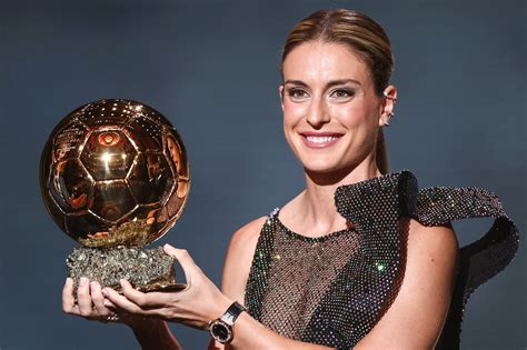 Top 10 Most Searched Female Celebrities 2017 List - vrogue.co