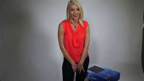porn star anikka albrite unboxes ps4 youtube