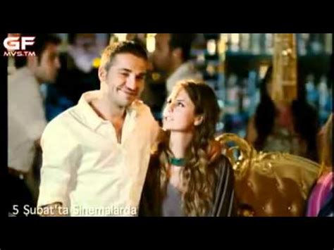 Yaşadığı birçok başarısız ilişki yüzünden yorgun düşmüş wallace'ın (daniel radcliffe). Romantik Komedi 2010 - YouTube