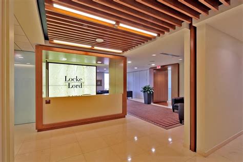 Backlit Onyx Reception Wall Locke Lord Law Offices Gpi Design