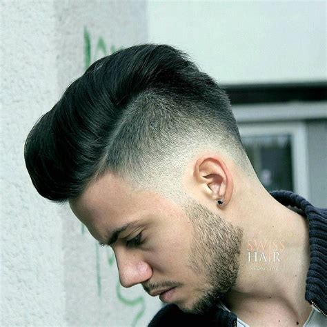 Senior men ponytail hairstyle source. 20 Classic Men's Hairstyles: 2021 Trends | Mens hairstyles ...