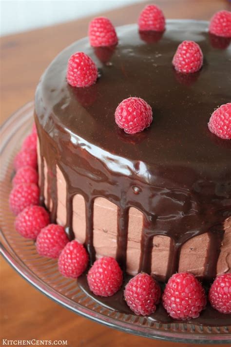 Technically, these two chocolate cake fillings, ganache and truffle, are the same thing. Raspberry Filled Chocolate Mousse Cake with chocolate ganache