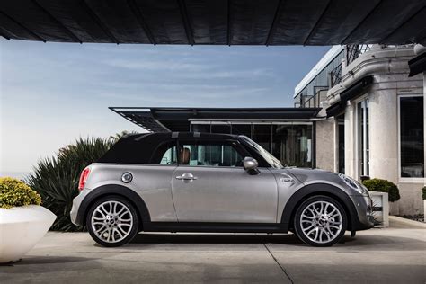 Mini Uk Launches Limited Launch Edition Mini Convertible Motoringfile