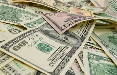 When two people like … People Who Use Cash Spend Less: How To Trick Your Brain ...