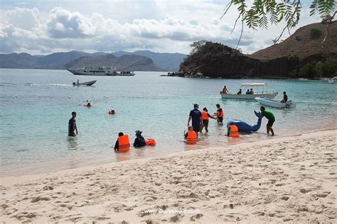 Berikut ini adalah list lengkap air terjun tersembunyi yang bagus dan wajib kamu explore kalau ke bali penasaran apa saja? Biaya 3 Hari ke Labuan Bajo, Menginap di Kapal Phinisi Ala ...