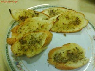 1/2 ounce dried wild mushrooms, minced 1/2 cup water 1/2 cup dry white wine 4 tablespoons unsalted butter 1 large. Koleksi Resepi Camarputih: Garlic bread & Mushroom soup