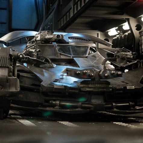 Zack Snyder Shares Photo Of The Batmobiles Weapon Upgrades In Justice