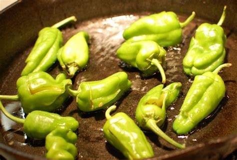 Peppy Peppers Of Padrón We Like To Cook