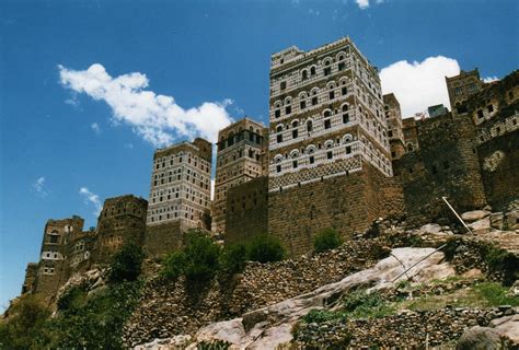 Phoebettmh Travel Yemen Al Hajarah Walled City In The Mist