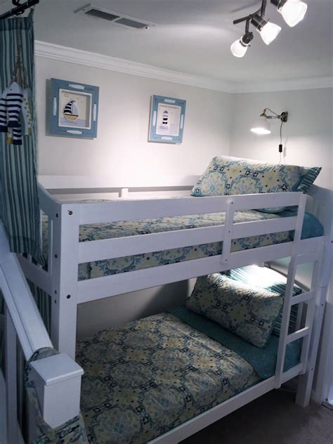 Bunk Beds With Nautical Theme In Blue And Teal Bunk Beds Bed