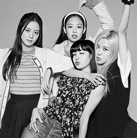 Blackpink is a south korean girlgroup from yg entertaiment. Pin by Sanjay Singh on BLACKPINK IN YOUR AREA ️ in 2020 ...