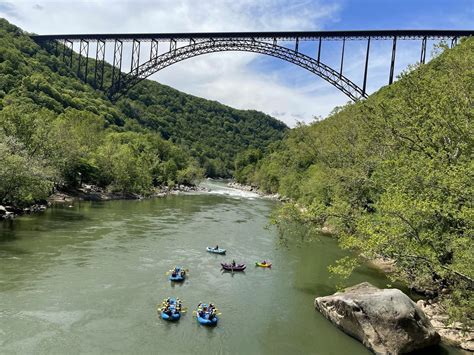 White Water Rafting At West Virginias New River Gorge Chicago Tribune