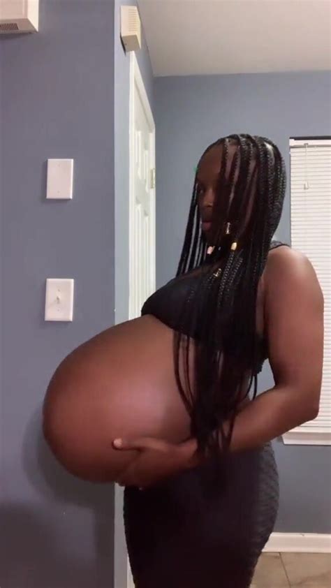 Ebony Huge Big Belly Pregnant Auf Deutsch