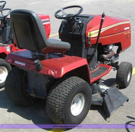 Roper Lawn Tractor In Manhattan Ks Item 5808 Sold Purple Wave