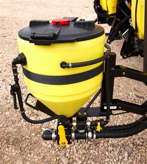 600-Gallon 3-Point Sprayers - Top Air Sprayers