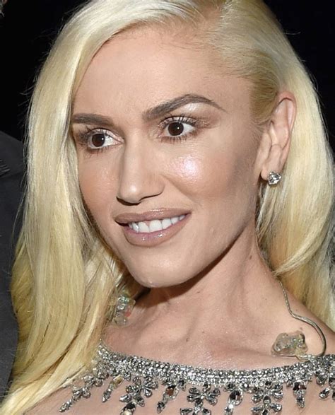 Gwen Stefani Without Makeup Is Somewhat Unrecognizable But Lets Give Her A Break The Gallery