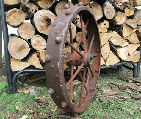 Antique 28 Cast Iron Implement Wheel With Lugs Farm Wagon Cart Yard
