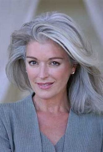 Résultat d'images pour grey hair dos | Cheveux poivre et ...