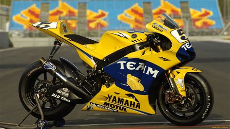 Скачать обои Yamaha Yzr M1 мотоциклы желтый из раздела Мотоциклы в