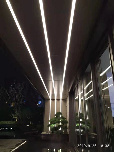 Countour Linear Lighting Real Estate Marketing Centre Lineart Lighting