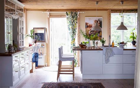 Organización y decoración inteligente en tu casa ¿nunca has oído que gracias a la decoración de tu casa puedes gastar menos dinero en. Diseña una casa de estilo rústico tradicional - IKEA