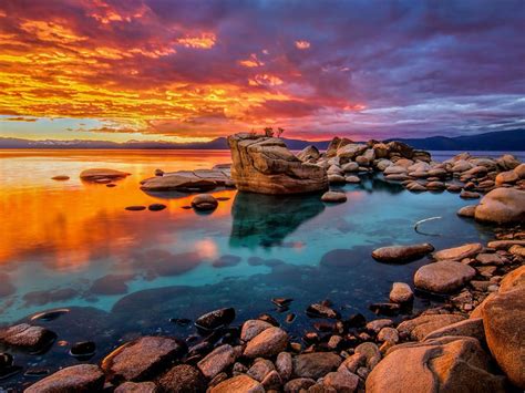 Tahoe Lake California Usa Red Clouds Stones Sunset Beautiful Landscape
