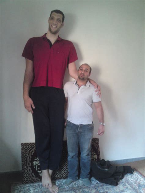 He is the tallest man in iran, the tallest paralympi. Самые высокие люди - ТОП самых высоких среди живых людей
