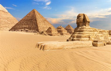 Egypt Eyes Slow Return For Tourism After Revenues Dive In 2020 Et Travelworld