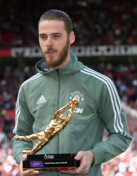 David De Gea Of Manchester United Poses With The Golden Gloves