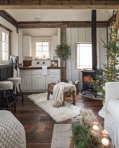 The most common cozy home decor material is soy. 10 Cozy Holiday Decorating Ideas for Small Spaces - Crate ...