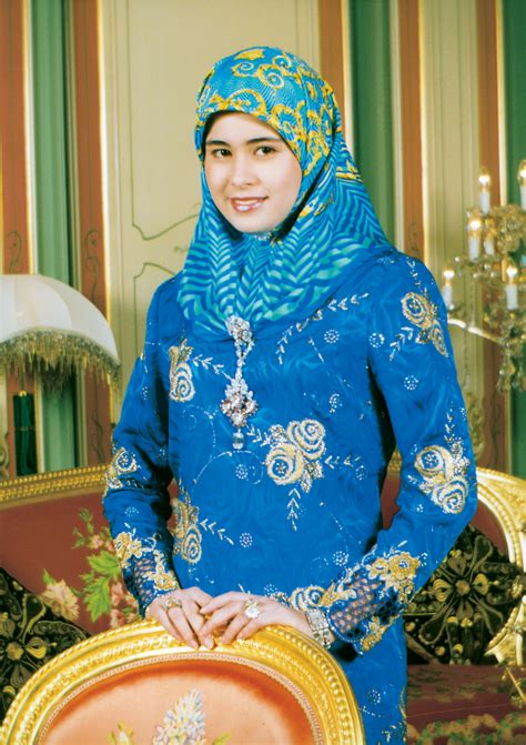 Hari & co., that was started in1985, has a whopping experience spanning three and half decades. Sarah, Crown Princess of Brunei (Pengiran Anak Sarah ...